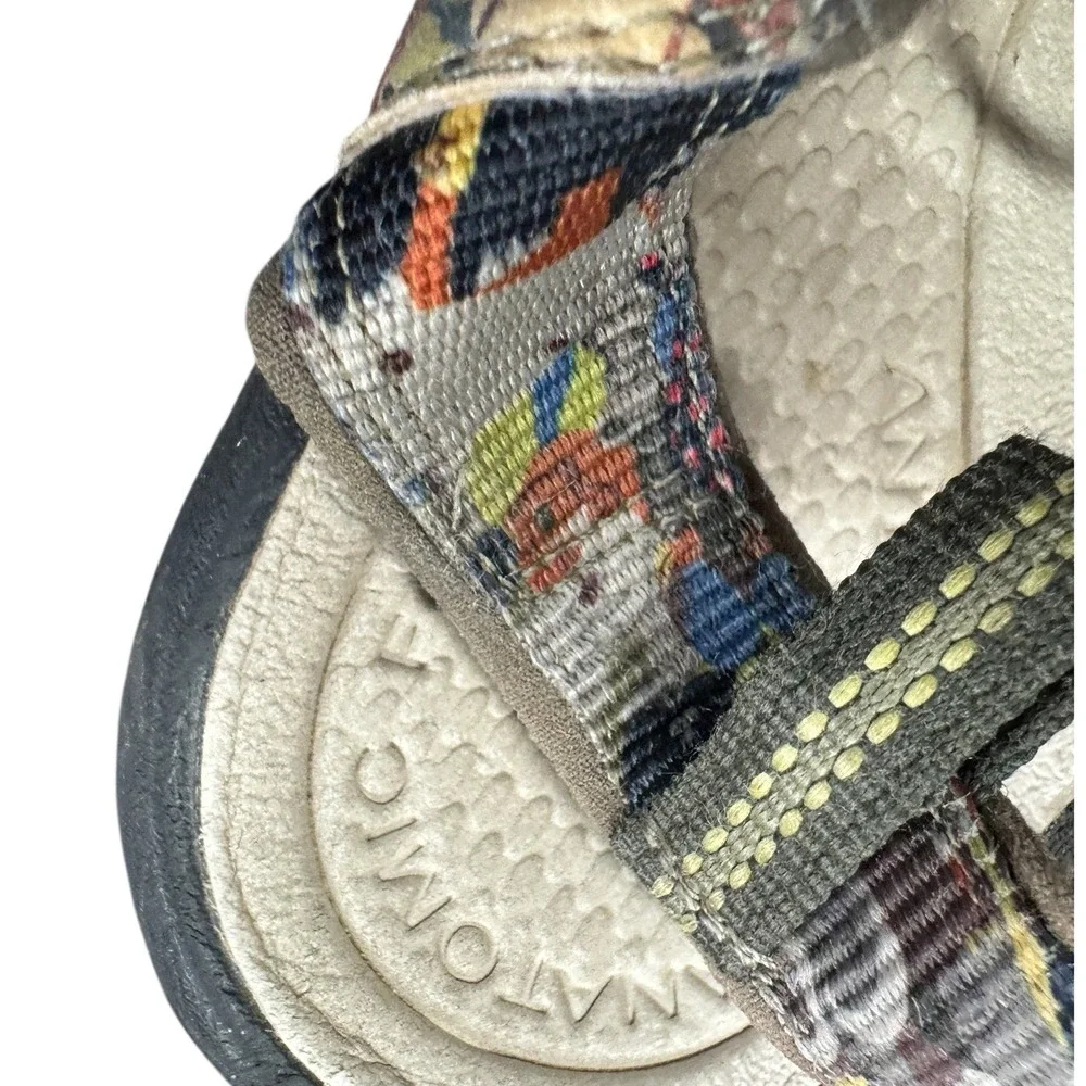 KEEN Newport H2 Water Sandals Multi Color Graphic Print Men Size 10 EU 43 Retro‎